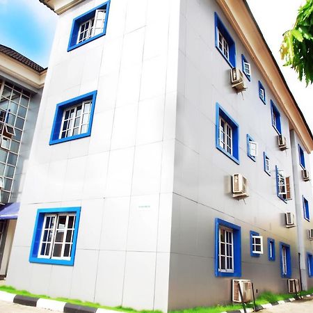 Western Dreams Hotel Абуджа Екстериор снимка